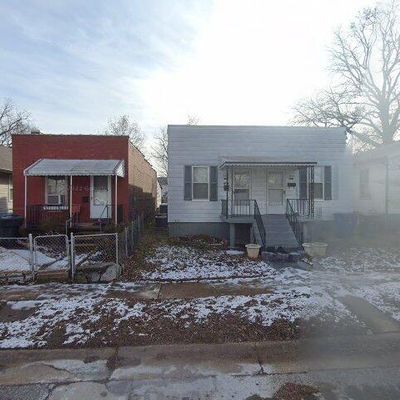 5819 W Park Ave, Saint Louis, MO 63110