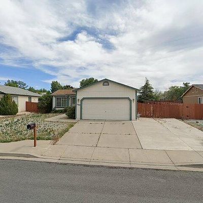 5824 Lightning Ct, Sun Valley, NV 89433