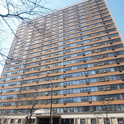 6030 N Sheridan Rd #307, Chicago, IL 60660