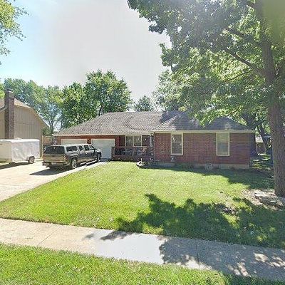 609 Ne Independence Ave, Lees Summit, MO 64063