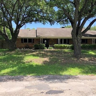 621 Wynne Rd, Wills Point, TX 75169