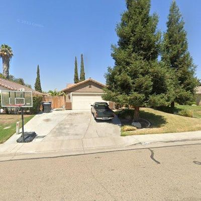 5340 W Ashland Ct, Visalia, CA 93277