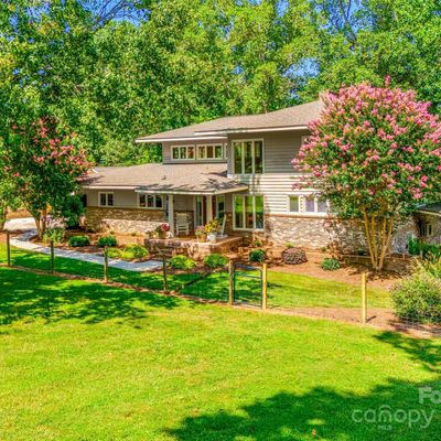 5340 Willow Pond Rd, Clover, SC 29710