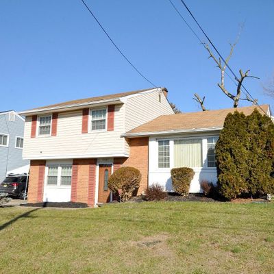 5423 Royal Ave, Pennsauken, NJ 08109