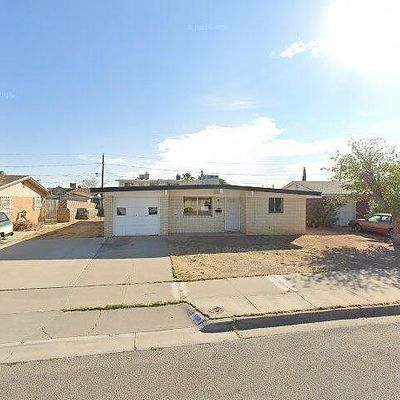 7113 Pear Tree Ln, El Paso, TX 79915