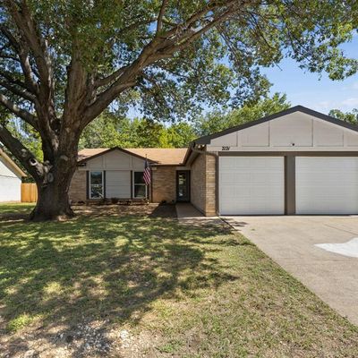 7121 Southridge Trl, Fort Worth, TX 76133