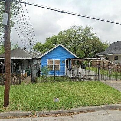 7145 Avenue K, Houston, TX 77011