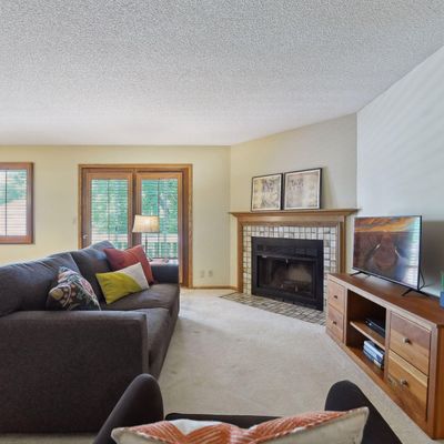 7318 Hames Way, Eden Prairie, MN 55346