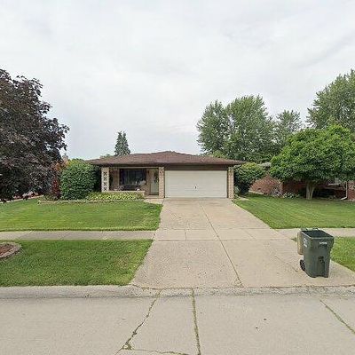 7679 Provincial Rd, Canton, MI 48187