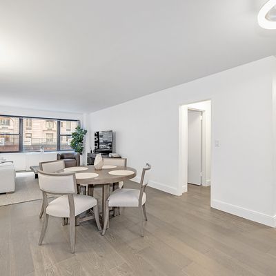 77 W 55 Th St #2 H, New York, NY 10019