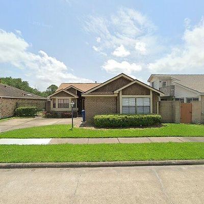 7815 Micheline Cir, Houston, TX 77071