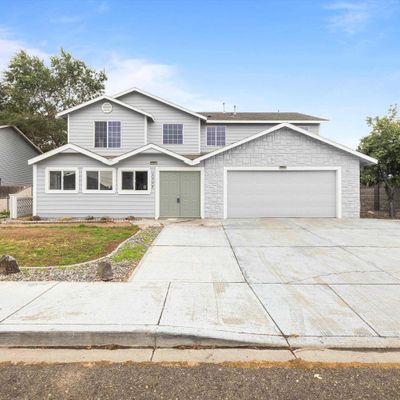 7908 Savary Dr, Pasco, WA 99301