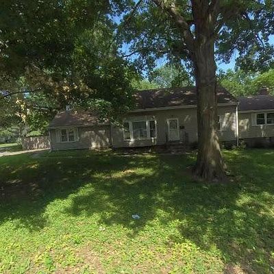 7919 Cedar Ave, Raytown, MO 64138