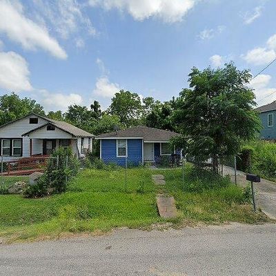 7950 Safebuy St, Houston, TX 77028