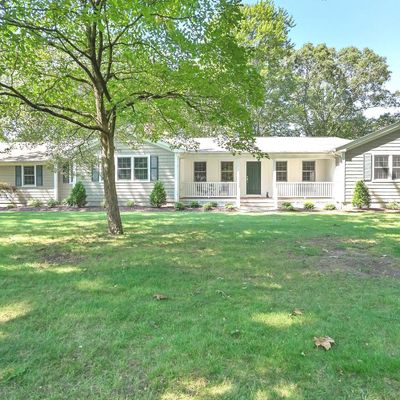 8 Partridge Dr, Seymour, CT 06483