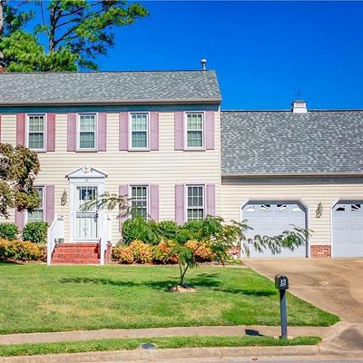 8 Stirrup Ct, Hampton, VA 23664