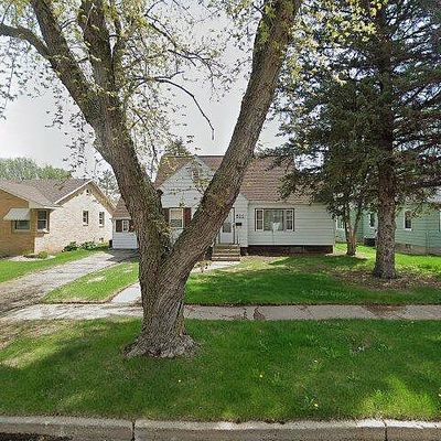 802 Brown St, Jackson, MN 56143