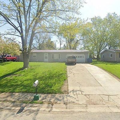 802 Mohawk Dr, Angola, IN 46703