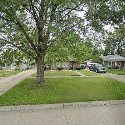 6748 Merrick St, Taylor, MI 48180