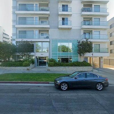 702 S Serrano Ave, Los Angeles, CA 90005