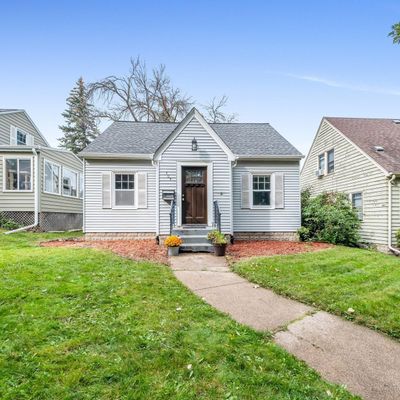 705 Cottage Ave E, Saint Paul, MN 55106