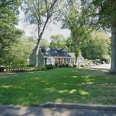 9 Ginger Rd, Chesterfield, NJ 08515