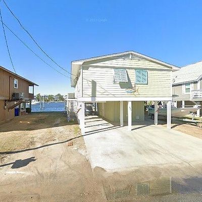 909 Canal Drive Carolina Beach, Beach, NC 28428