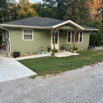 94 Cummins Ct, Celina, TN 38551