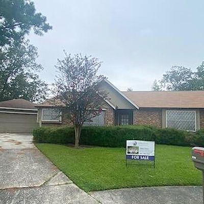 9841 Finch Ct, Conroe, TX 77385