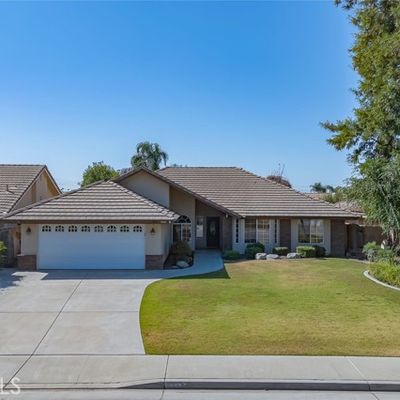 9915 Tuscarora Dr, Bakersfield, CA 93312