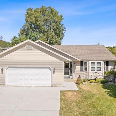 804 Iroquois Cir, Baraboo, WI 53913