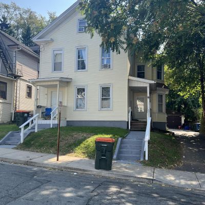 81 Myrtle St, Meriden, CT 06450