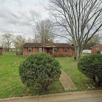 814 Brookhaven Cir, Shelbyville, TN 37160