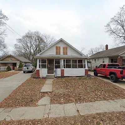 819 S Ash Ave, Independence, MO 64053