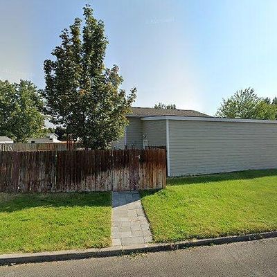 8230 N Wilding Dr, Spokane, WA 99208