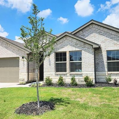 828 Waterford Way, Joshua, TX 76058