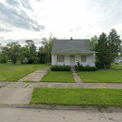 8610 Auburn St, Detroit, MI 48228