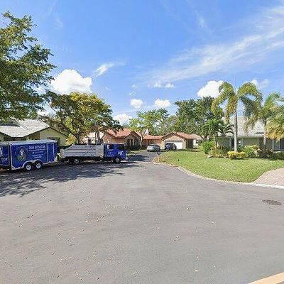 8710 Nw 56 Th St, Coral Springs, FL 33067