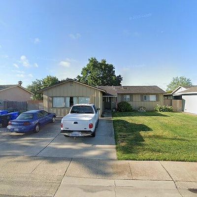 8728 Halverson Dr, Elk Grove, CA 95624