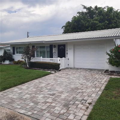 10011 40 Th St N, Pinellas Park, FL 33782