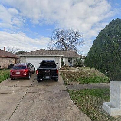 10023 King Ranch Ln, Sugar Land, TX 77498