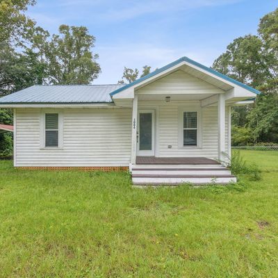 1004 Bedell Ave, Woodbine, GA 31569