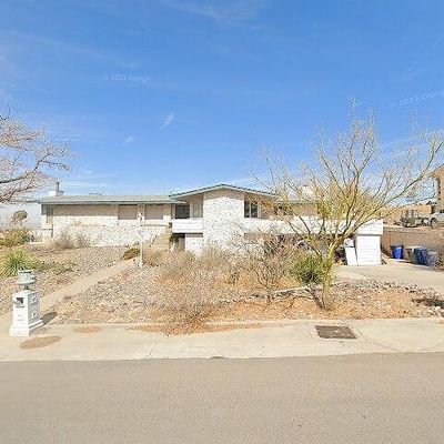 1005 Singing Hills Dr, El Paso, TX 79912