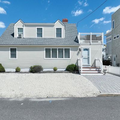 101 E Rhode Island Ave, Beach Haven, NJ 08008