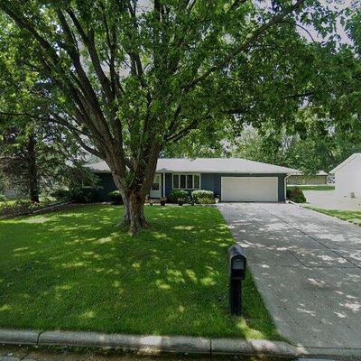 1028 N Madison St, Stoughton, WI 53589