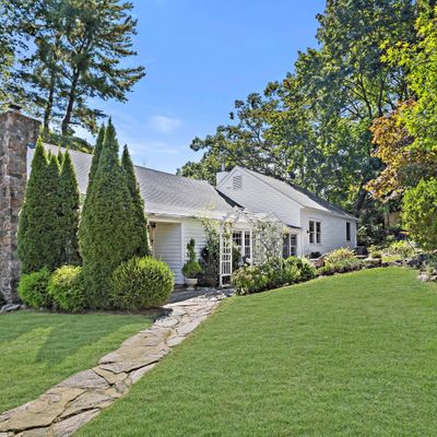 103 Old Kings Hwy S, Darien, CT 06820