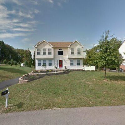 103 Westwind Dr, Coraopolis, PA 15108