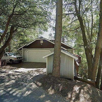 1034 Chillon Dr, Crestline, CA 92325