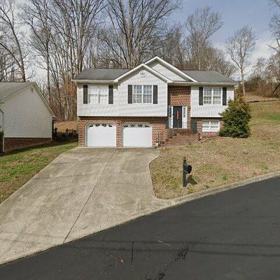 1036 Carrington Ct, Kingsport, TN 37660