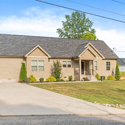 104 Laken Ln, Dickson, TN 37055